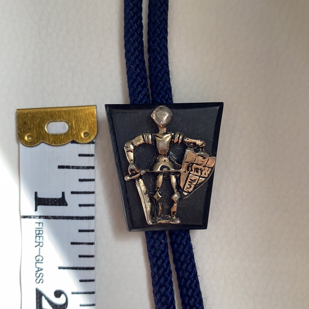 VTG Medieval Knight in Shining Armor Bolo Tie - Picture 6 of 8